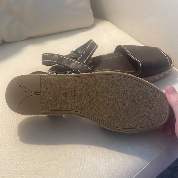 Only worn a few times no damages - like new Prada brown sandals, size 7 - Picture 3 of 3